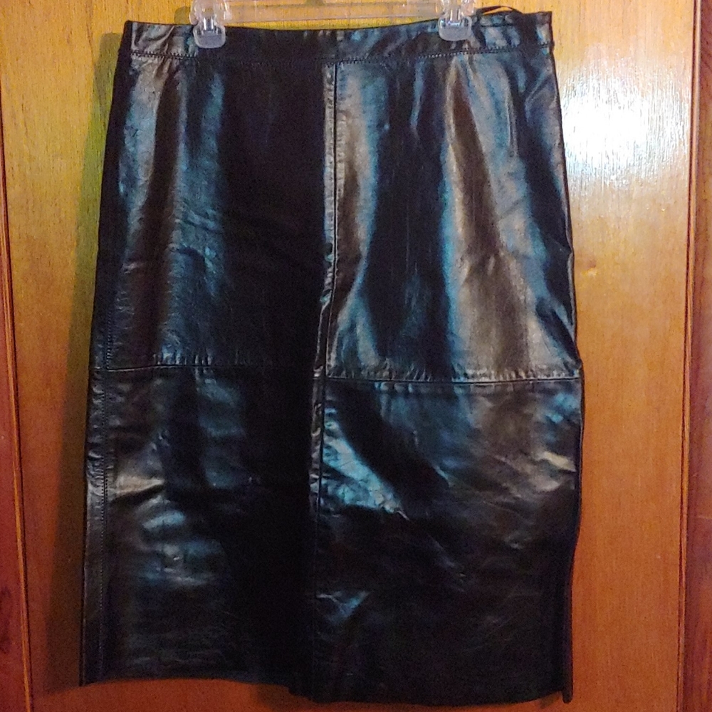 Genuine leather skirt-size 16